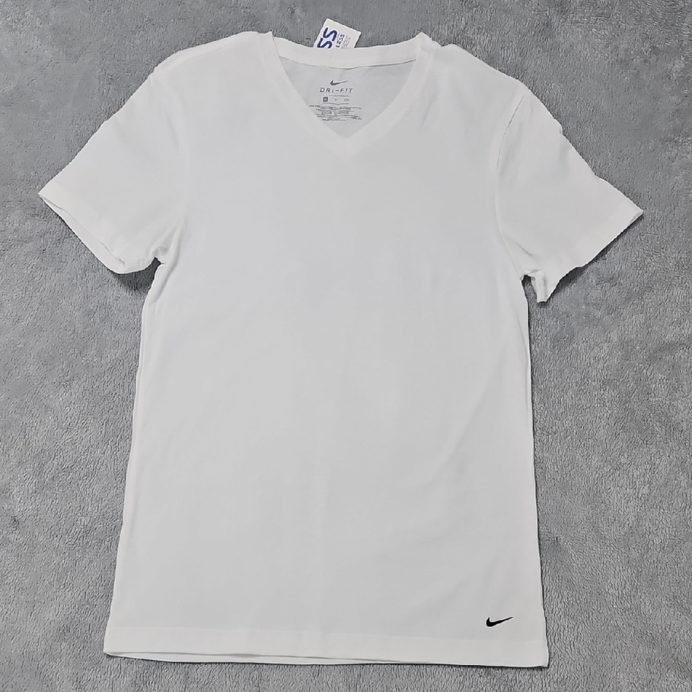 Nike Classic White V-Neck Tee | size XS